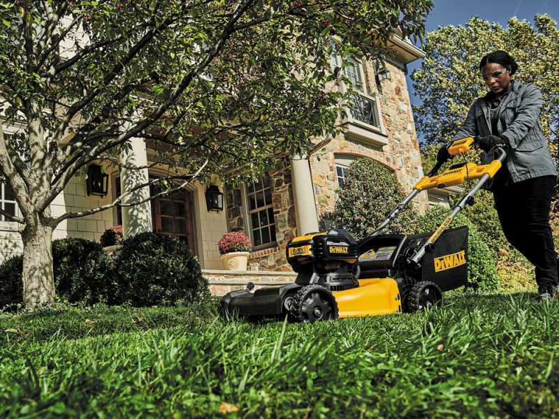 DeWalt DCMWSP564N XJ Battery Powered Lawn Mower 18V BATTERY CHARGER AND BATTERY NOT INCLUDED