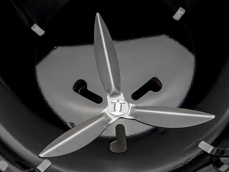 Weber Master Touch Premium SE E-5775 BLK - Charcoal barbecue
