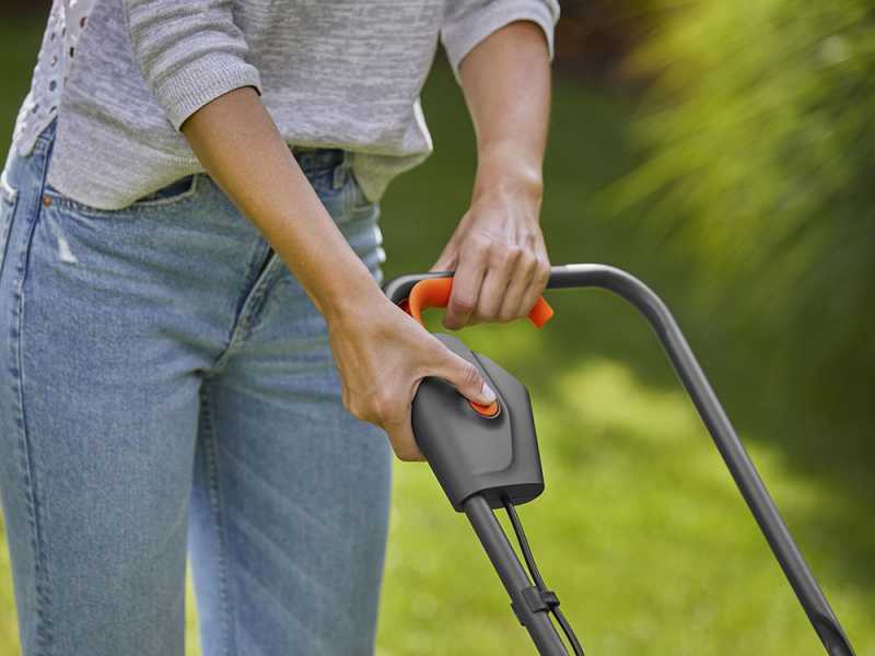 Pure Energy: Black + Decker 60v Power Swap Mower Is Here to Tackle