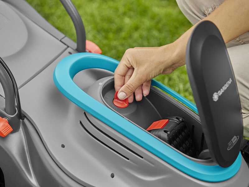 Gardena PowerMax 32/18V P4A solo Battery-Powered Lawn Mower - BATTERY AND BATTERY CHARGER NOT INCLUDED