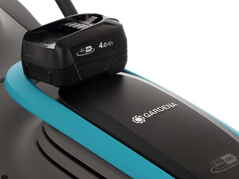 Gardena PowerMax 32/18V P4A Electric Battery-Powered Lawn Mower - 18V/4ah - 32 cm