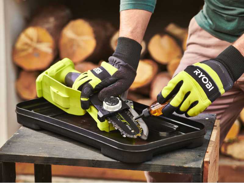 Ryobi cordless hand saw top