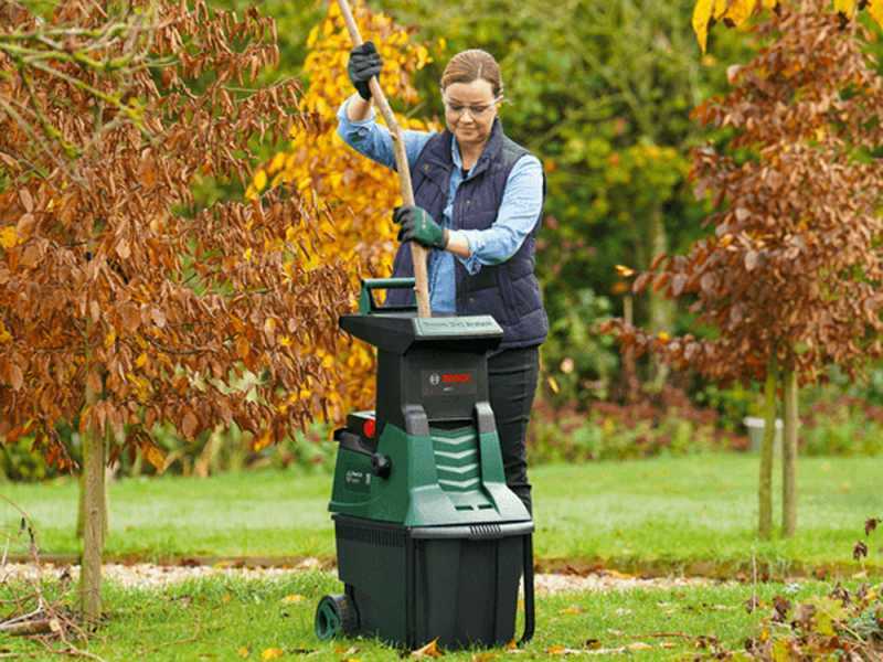 BOSCH AXT 25 D Electric Shredder best deal on AgriEuro