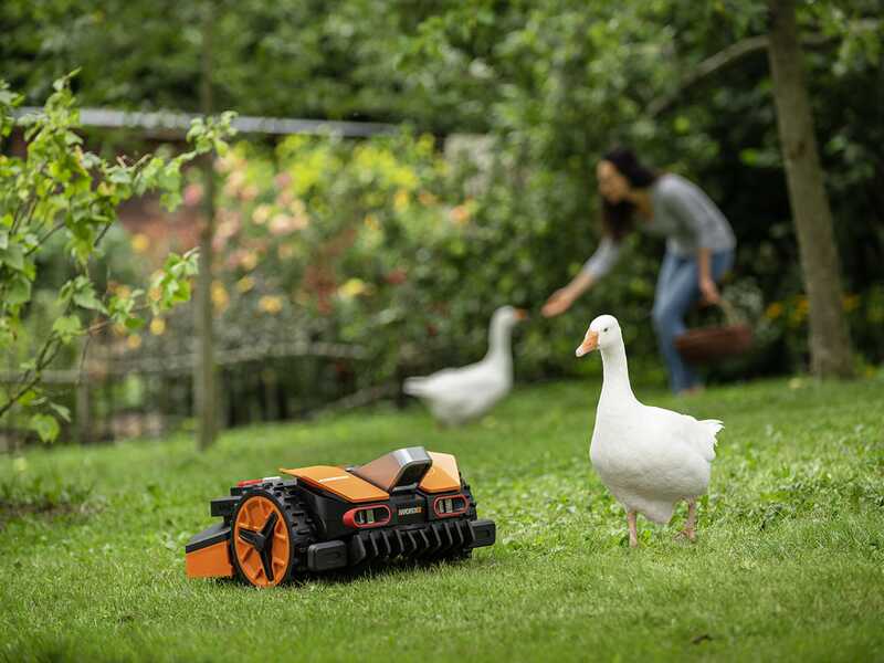 Worx Landroid Vision M600 WR206E - Robot Lawn Mower - No installation