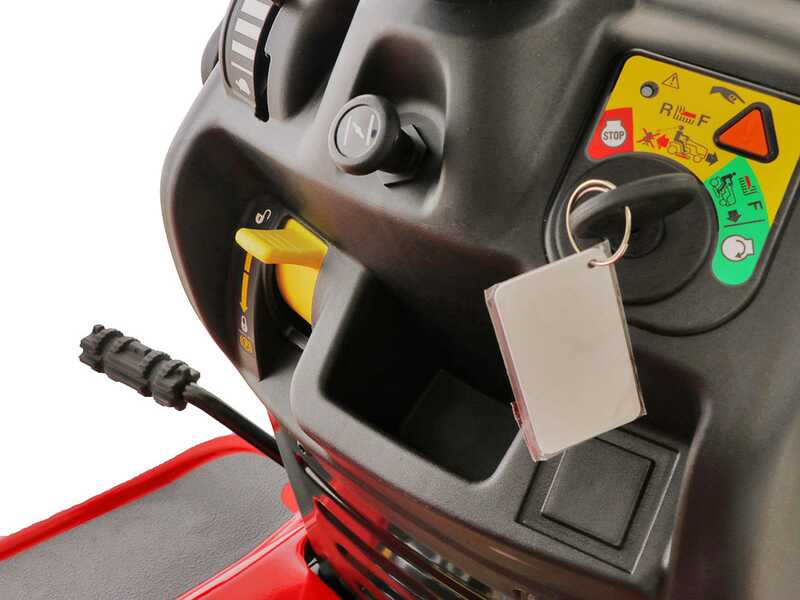 Troy Bilt Bronco 92T-R Riding-on Mower - Hydrostatic Transmission - Grass Collector