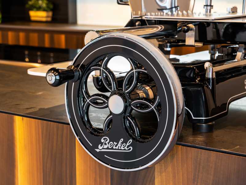 Berkel B3 Black - Flywheel slicer - 300 mm chromium steel blade