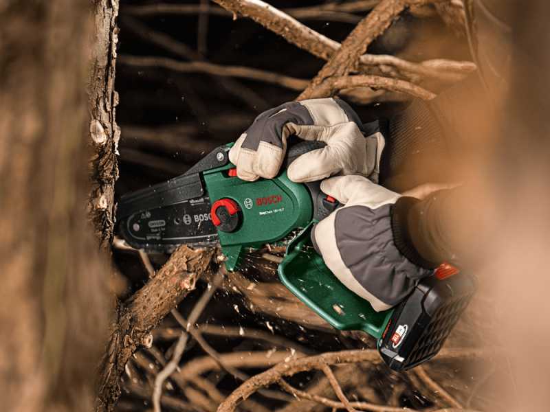 Mini electric top chainsaw bosch
