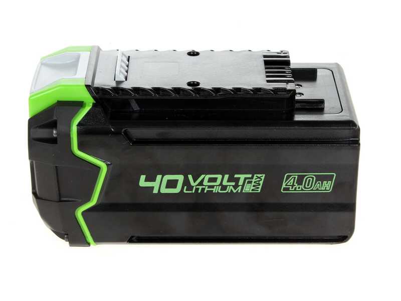 Greenworks GD40CS15K4 - 40V 4Ah Battery-powered Electric Chainsaw- 35 cm Blade