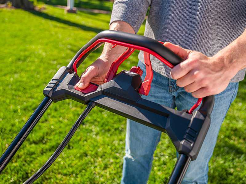 Skil 0180 AA Battery powered Lawn Mower 40V 5ah 49 cm cut