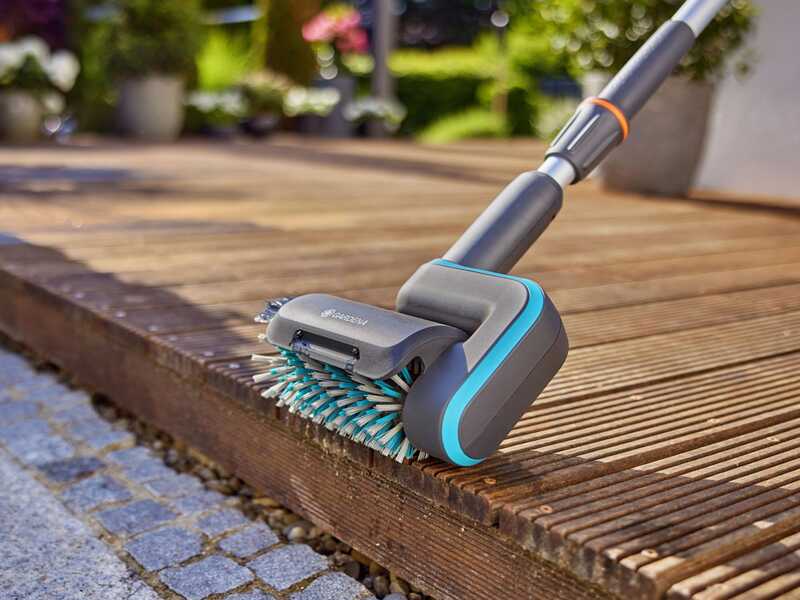 Gardena AquaBrush Patio 03/18V P4A - Limpiador de suelos de batería Gardena AquaBrush Patio 03/18V P4A - Limpiador de suelos de batería