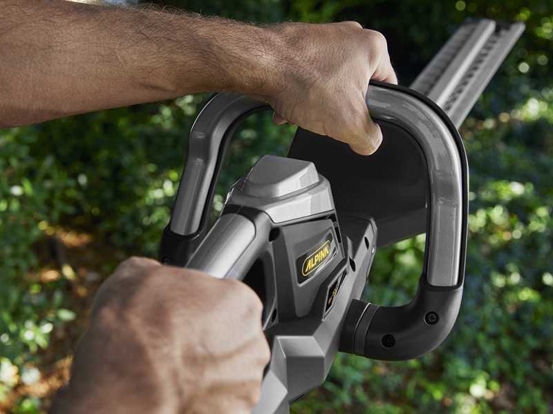Alpina AH 20 Li Kit - Battery-powered Hedge Trimmer - 20V/2Ah - 70 cm blade