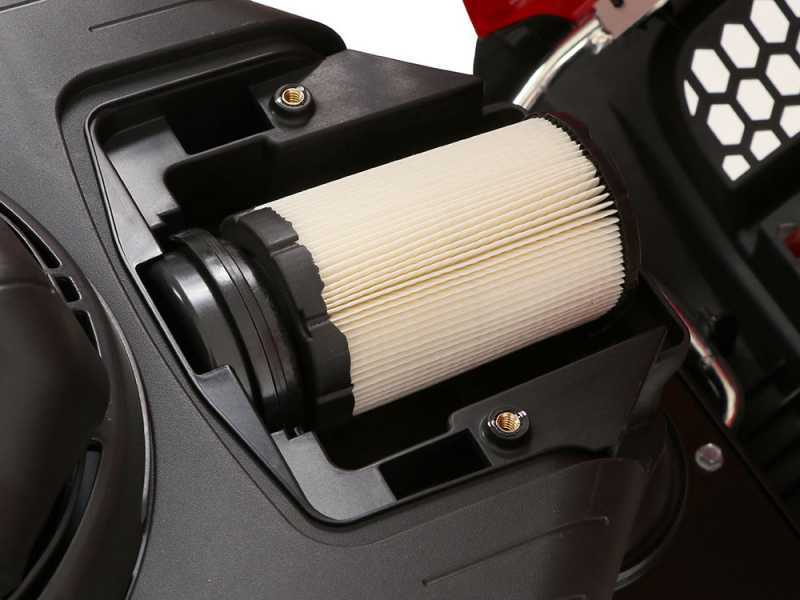 Snapper RPX102 - Lawn Tractor - Briggs&amp;Stratton 656cc - Collection Basket