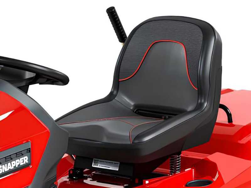 Snapper RPX102 - Lawn Tractor - Briggs&amp;Stratton 656cc - Collection Basket