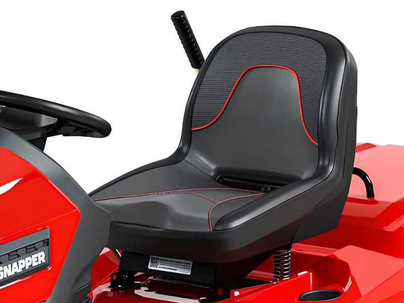 Snapper RPX102 - Lawn Tractor - Briggs&amp;Stratton 656cc - Collection Basket