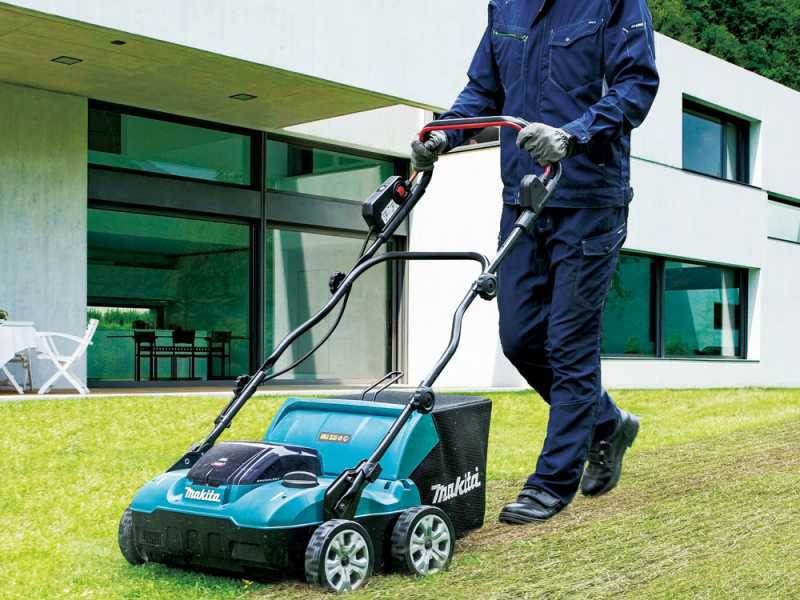 Makita UV001GM201 - Battery-powered Lawn Scarifier - 40V - 4Ah