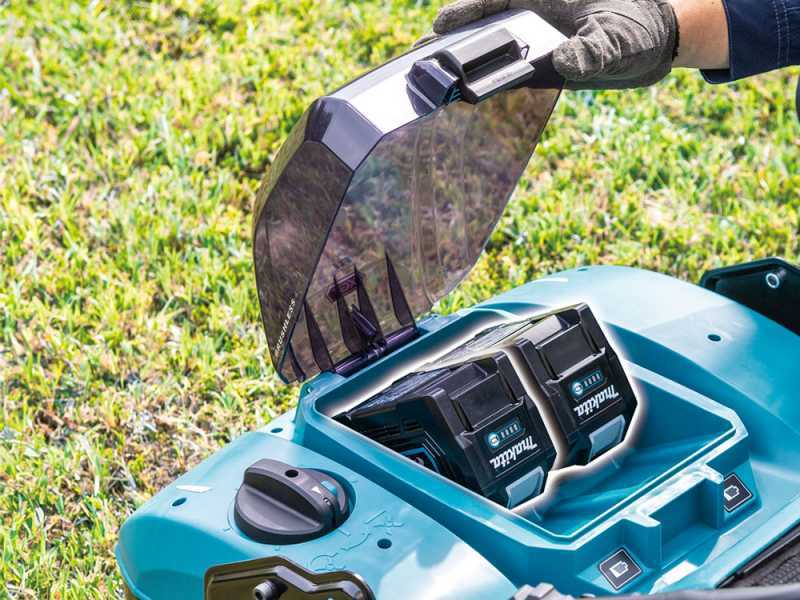 Makita UV001GM201 - Battery-powered Lawn Scarifier - 40V - 4Ah