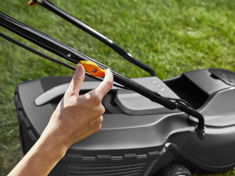 Alpina AL 3020 Li Kit - Battery-powered Lawn Mower - 20V/4Ah -  30 cm cut
