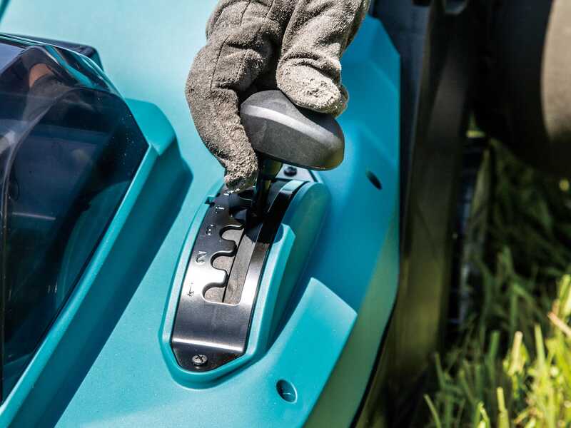 Makita LM004GZ XGT - 40V Battery-powered Lawn Mower - 43 cm cut - WITHOUT BATTERY AND BATTERY CHARGER