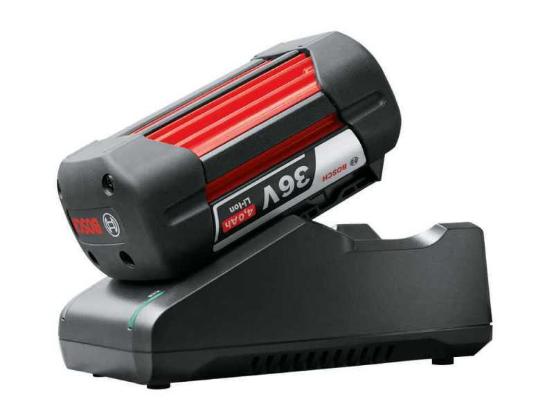 BOSCH UniversalAquatak 36V-100 - Battery-operated high pressure washer - 67 Bar + Self-priming hose - 36V 4Ah