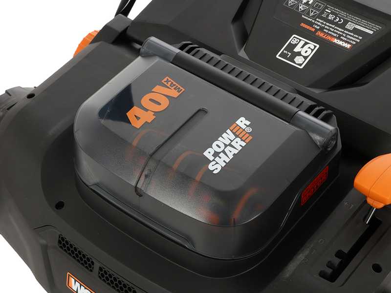 Worx Nitro WG855E.9 - 40V Battery-powered Scarifier - WITHOUT BATTERY AND BATTERY CHARGER