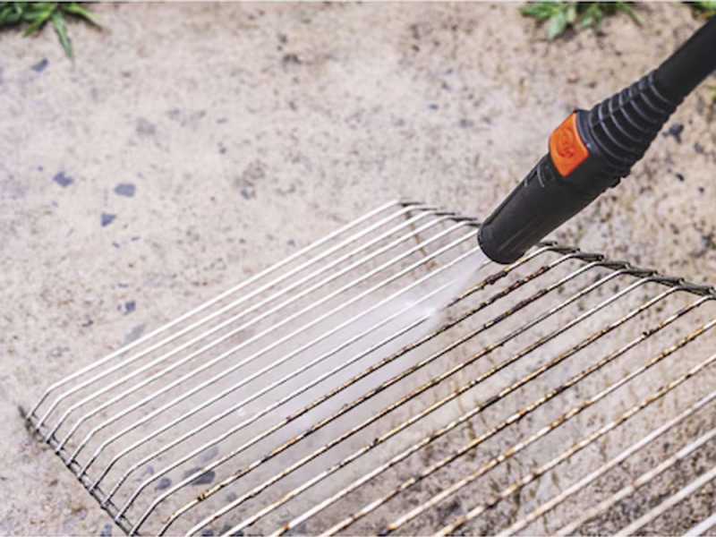 Black &amp; Decker PW1450TD-QS - Cold water pressure washer - 105 bar - 426 l/h