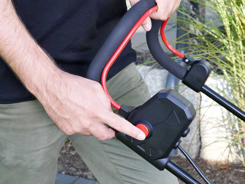 AL-KO 3.82 Li Easy - Battery-powered Lawn Mower - 38 cm Cut - 2x 18V/4,0Ah