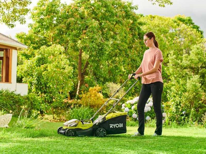 Ryobi 18 volt cylinder mower online