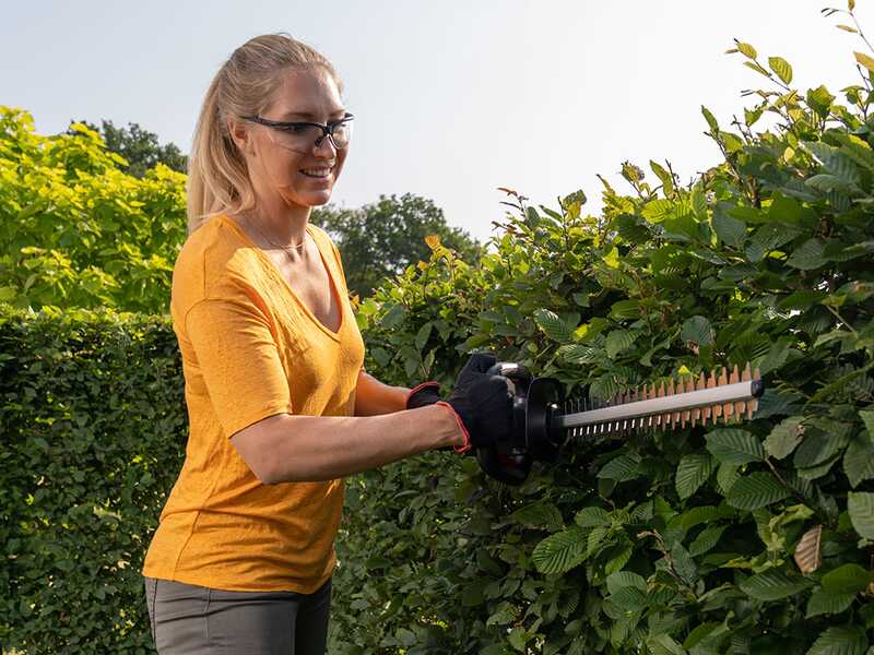AL-KO Comfort HT 1845 - Battery-powered Hedge Trimmer - 18V/2,5Ah - 45 cm Blade