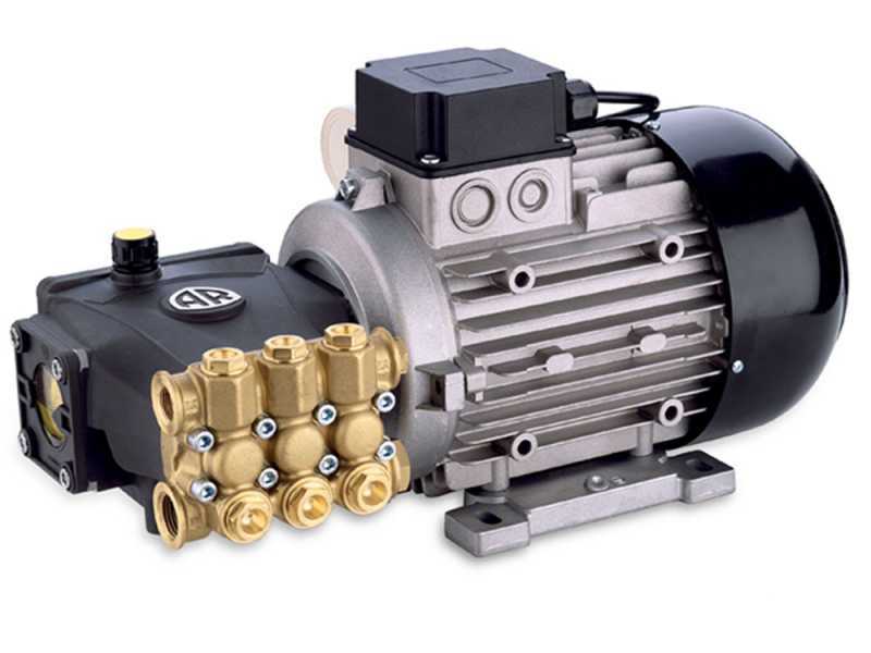 Annovi &amp; Reverberi 6970 - Hot Water Pressure Washer - 230 Bar - 900 L/h