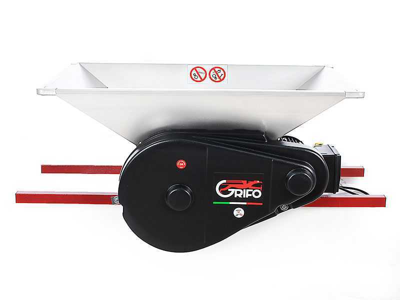 Grifo PM.18 - Enamelled Steel Electric Steel Grape Crusher
