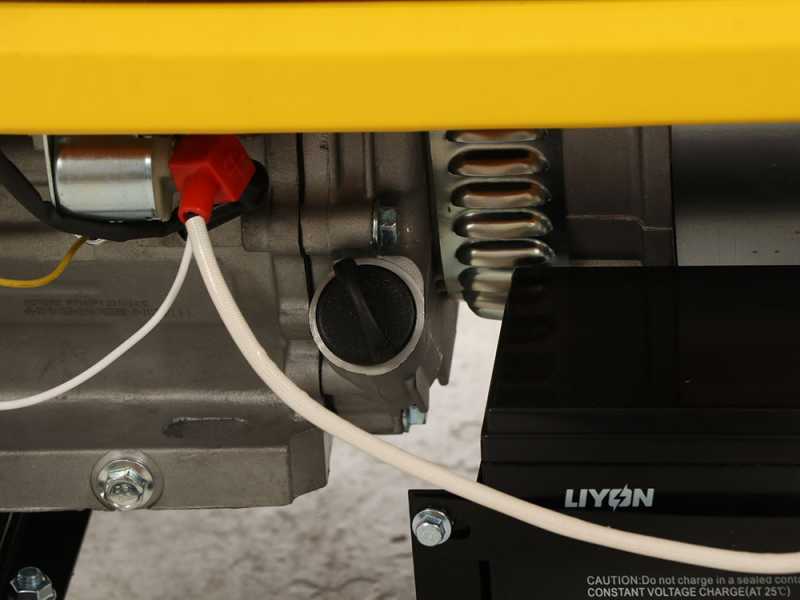 Stanley SG 4200B - Petrol Power Generator - AVR - 4.3 kW - DC 4.0 kW Three-phase