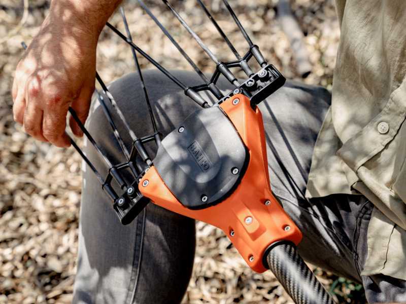 Bahco BCL52TP 36V - Electric Battery-powered Olive Harvester - 216-296 cm Carbon Pole