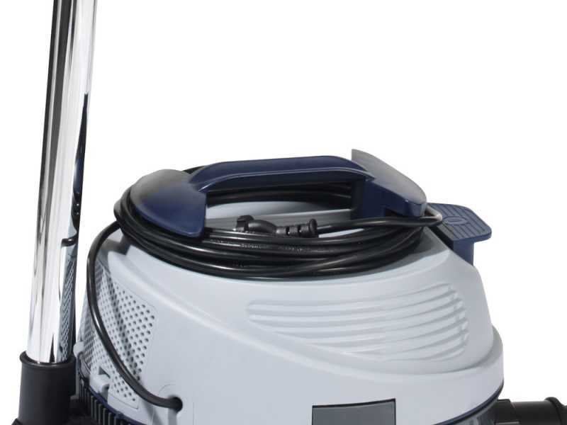 Nilfisk VP 100 EU - Professional hoover - 10 l plastic drum - 880W