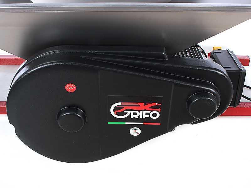 Grifo PMI.18 - Stainless Steel Electric Crusher - with Included Guards