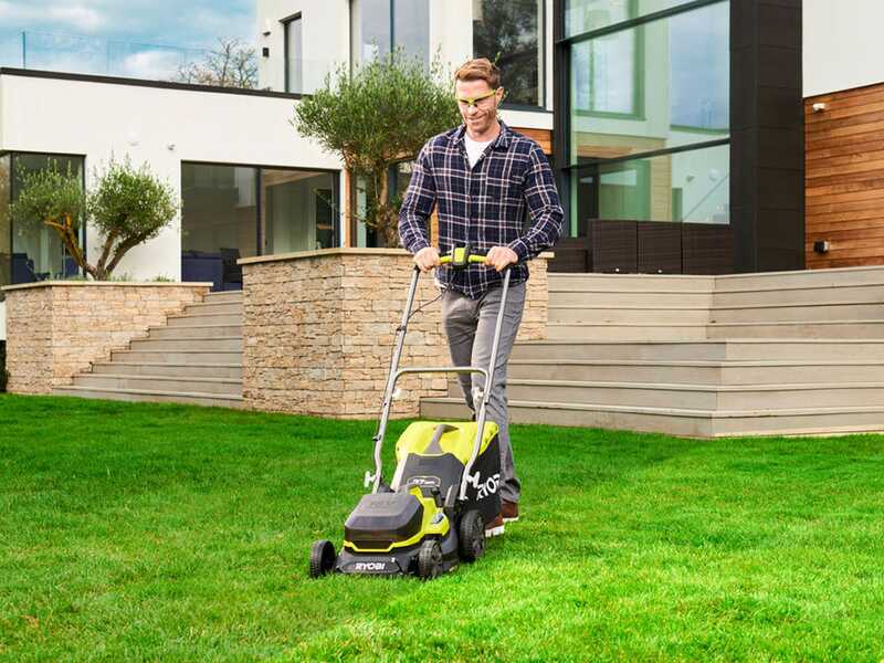 Ryobi RY18LM37A-240 - Battery-powered Lawn Mower - 37 cm Cut - 2x18V/4Ah