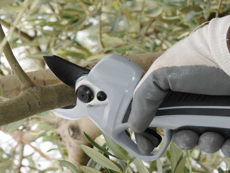 Volpi Kamikaze KV360 - Electric Pruning Shear - 2x 14.4V/2.5Ah