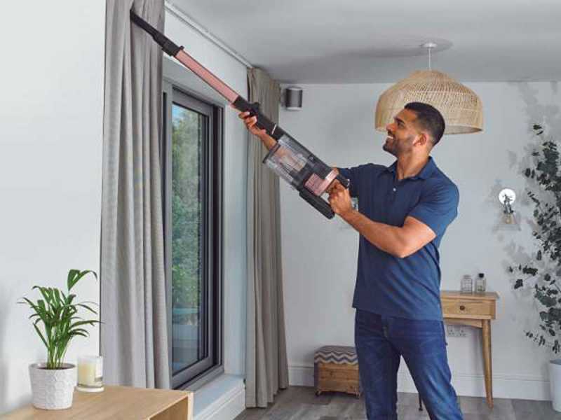 Shark Stratos IZ400EU - Vacuum Cleaner - Battery-powered Broom - 2 in 1 - 25.2V Battery