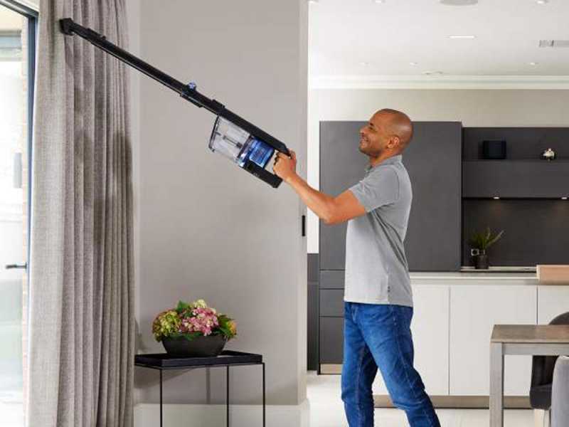 Shark Powerfins IZ320EUT - Vacuum Cleaner - Battery-powered Broom - with Pet Kit - 2x 21.6V Batteries