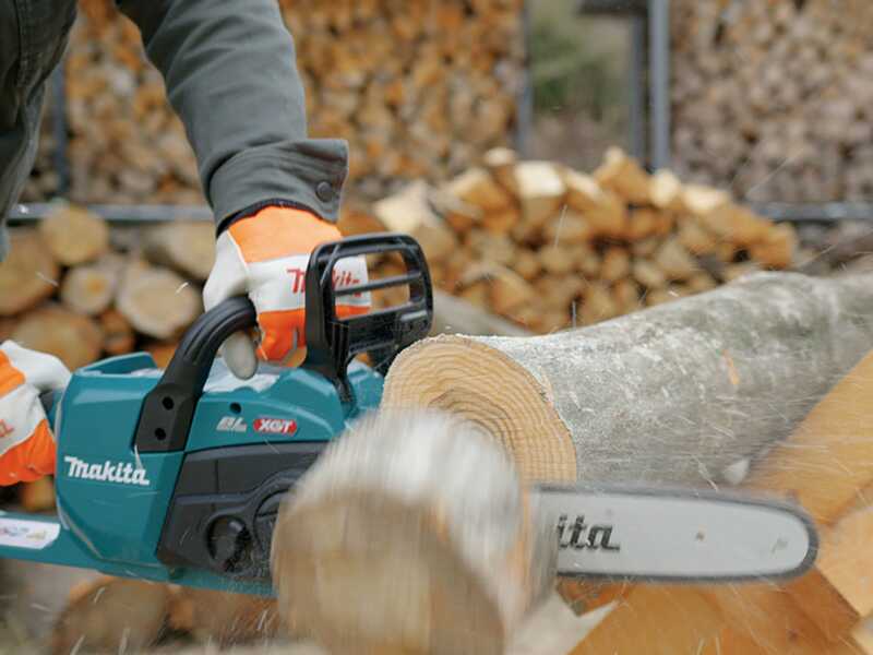 Makita XGT UC021GZ - 40V Battery-powered electric saw - 30cm cut - WITHOUT BATTERY AND CHARGER