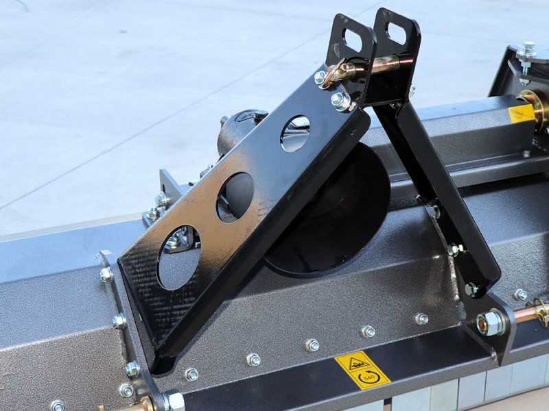 Blackstone BL 140 - Tractor-mounted Flail Mower - Light Series