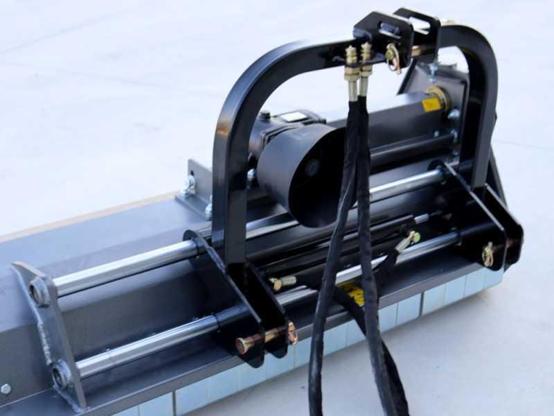 Blackstone BL 140 Hydro - Tractor-mounted Flail Mower - Light Series - Hydraulic Shift
