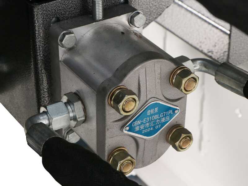 BlackStone BTC 100 HYDRO - Tractor-mounted shredder - With hydraulically controlled drive rollers