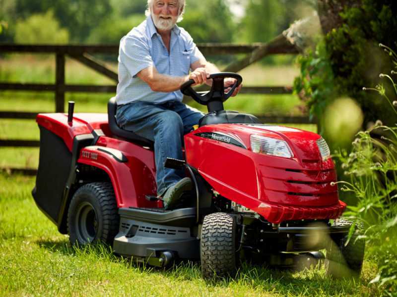Mountfield MTF 98H - Lawn tractor with hydrostatic transmission and 240 L collection box