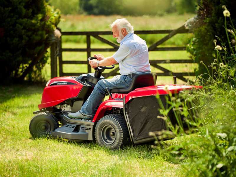 Mountfield MTF 98H - Lawn tractor with hydrostatic transmission and 240 L collection box