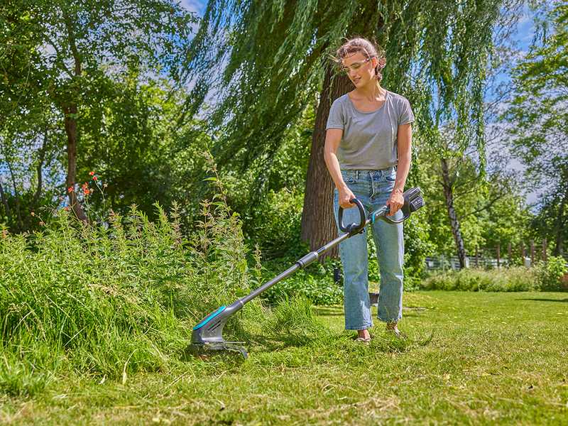 Gardena PowerTrim 30/18V P4A - Battery grass trimmer - WITHOUT BATTERIES AND CHARGERS