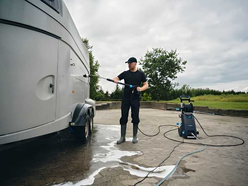Nilfisk MC 2C-140/610XT EU - Cold Water Pressure Washer - 610 l/h - 140 bar