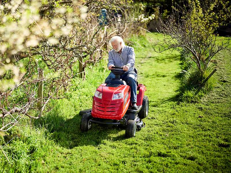 Special 398 M - Lawn tractor - Mechanical transmission - Side discharge