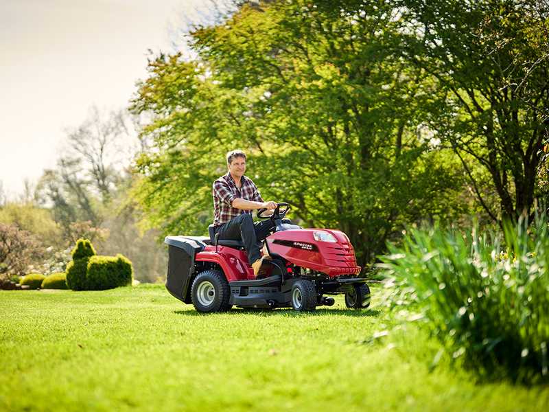 Special 384 M - Lawn Tractor - Collection Basket - Mechanical Transmission