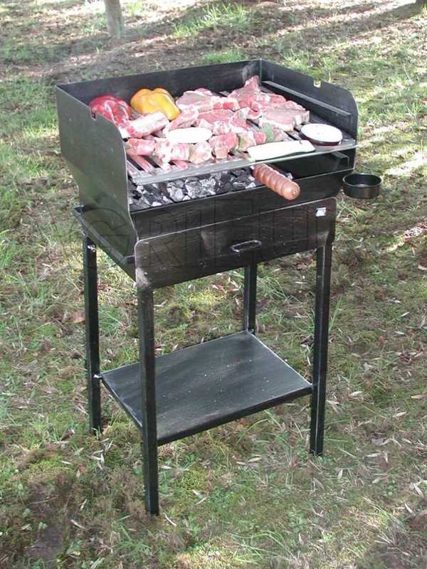 Cruccolini Family - Handmade charcoal barbecue