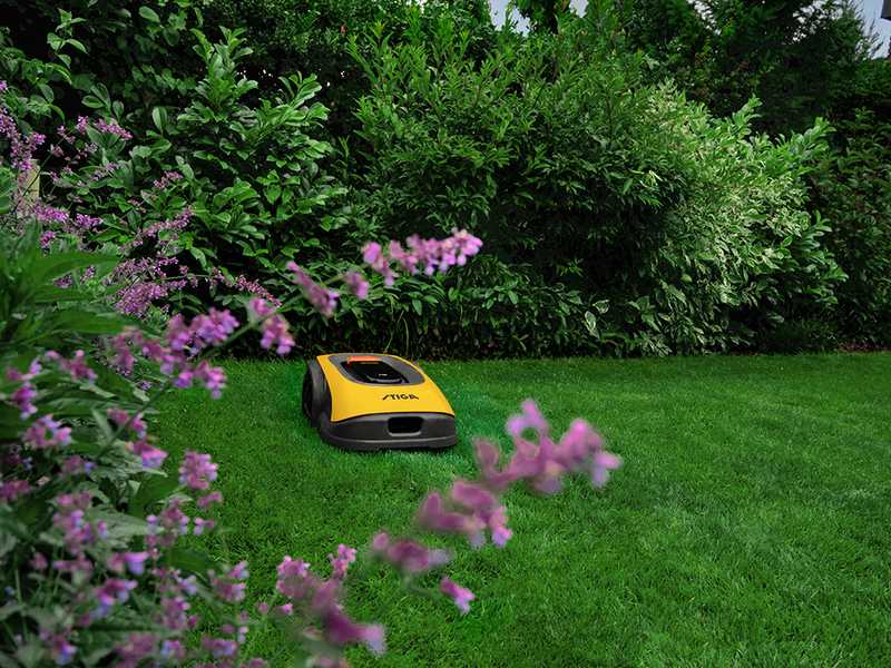 Stiga A 300 - Robot Lawn Mower - with E-Power 2 Ah Battery